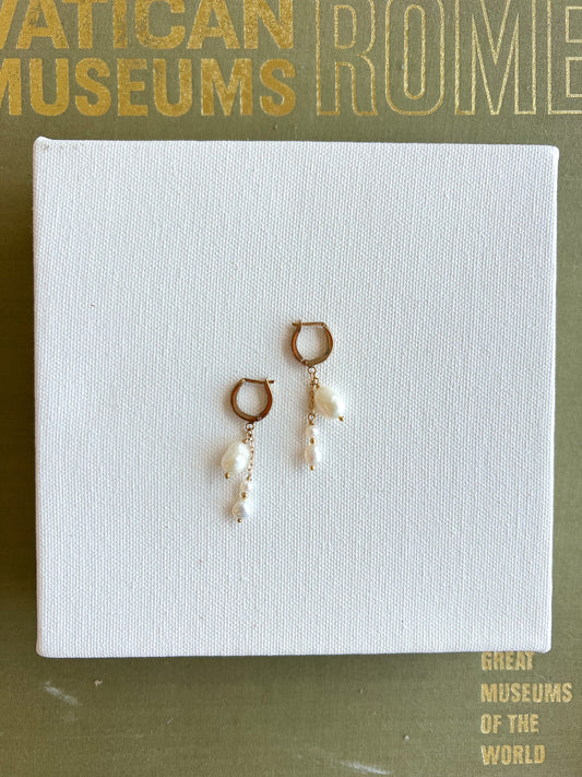 Pearl Hinge Hoops