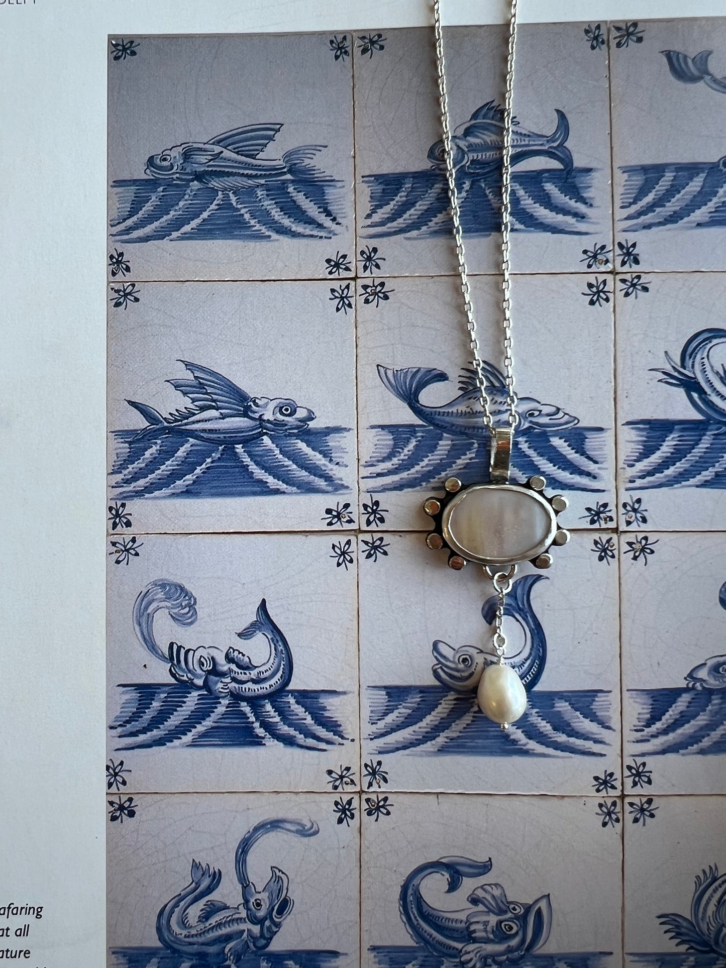 Mother of Pearl: Amulette Pearl Drop