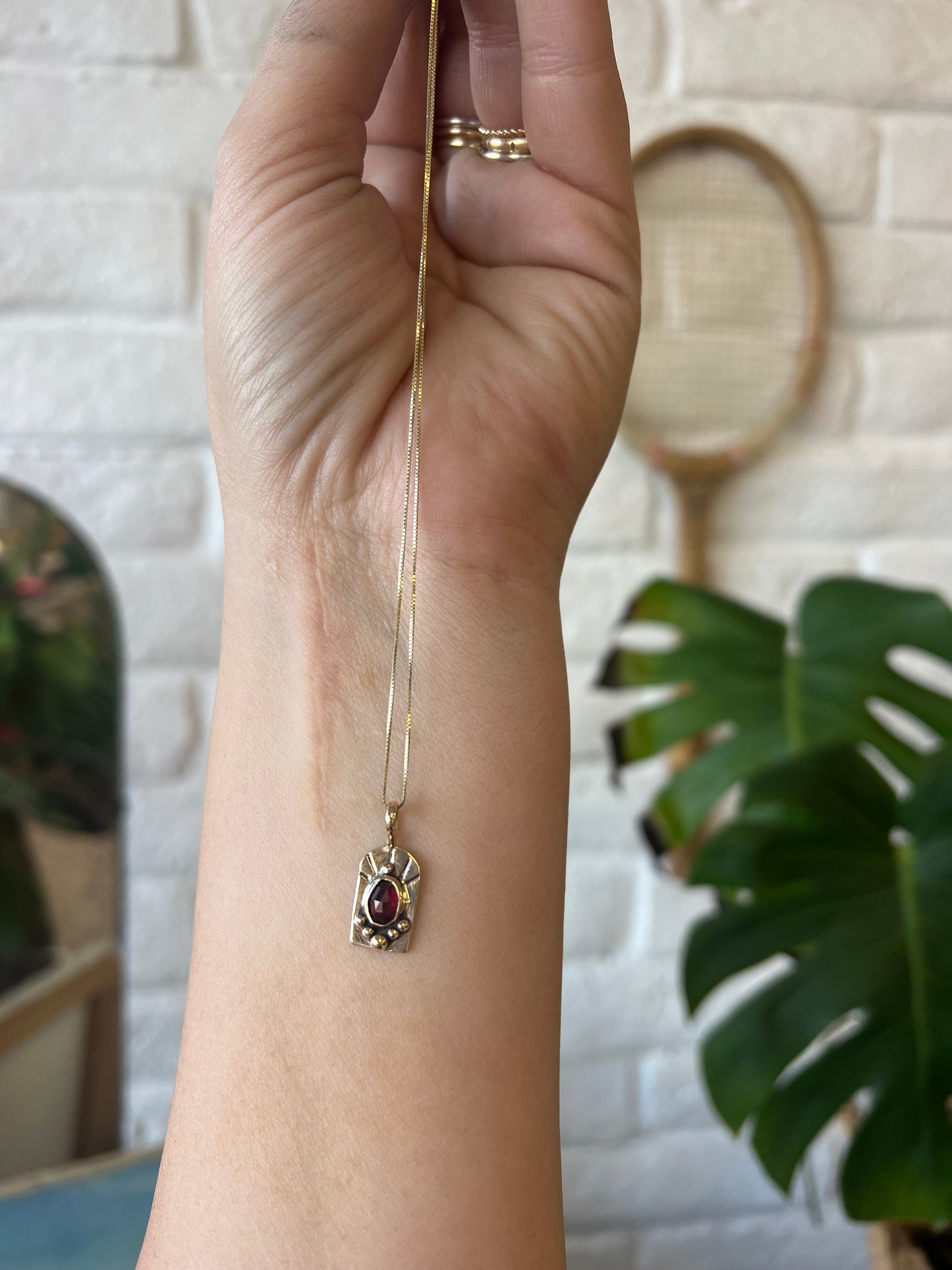 14k Gold Garnet Embellished La Puerta