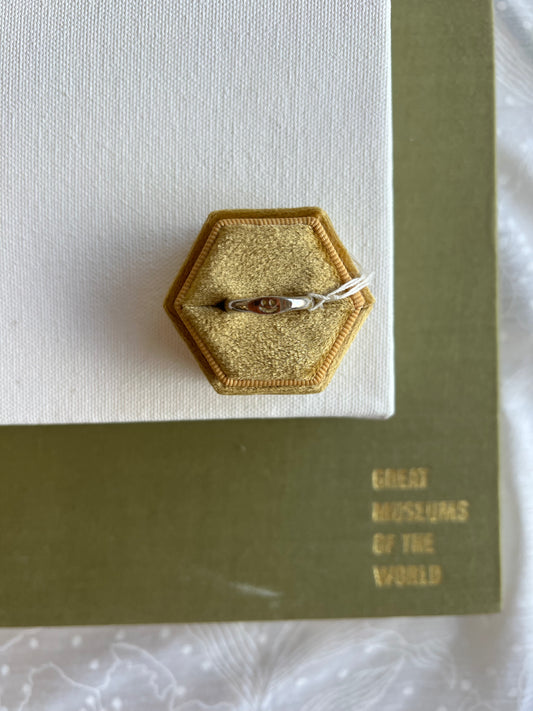 Sonrisa: Smile Ring