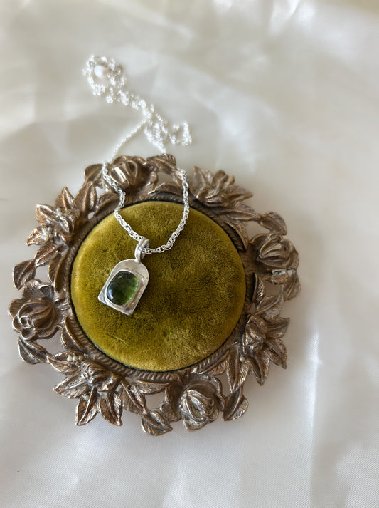 Green Olive Tourmaline: La Puerta Medallion